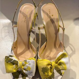 Kate Spade White and Yellow Bow Heels